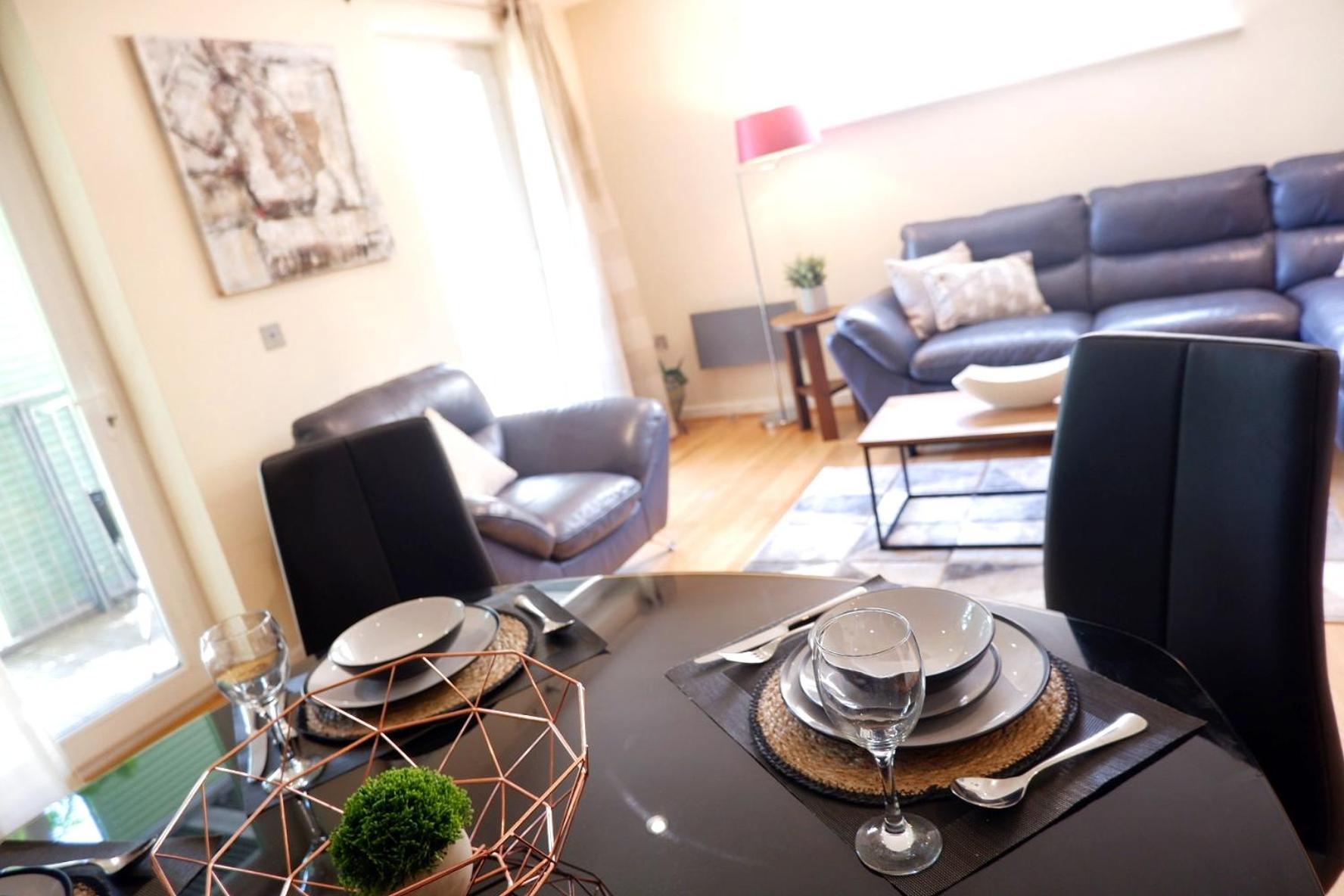 Stunning Apartment Close To Cambridge Station With Free Parking! エクステリア 写真